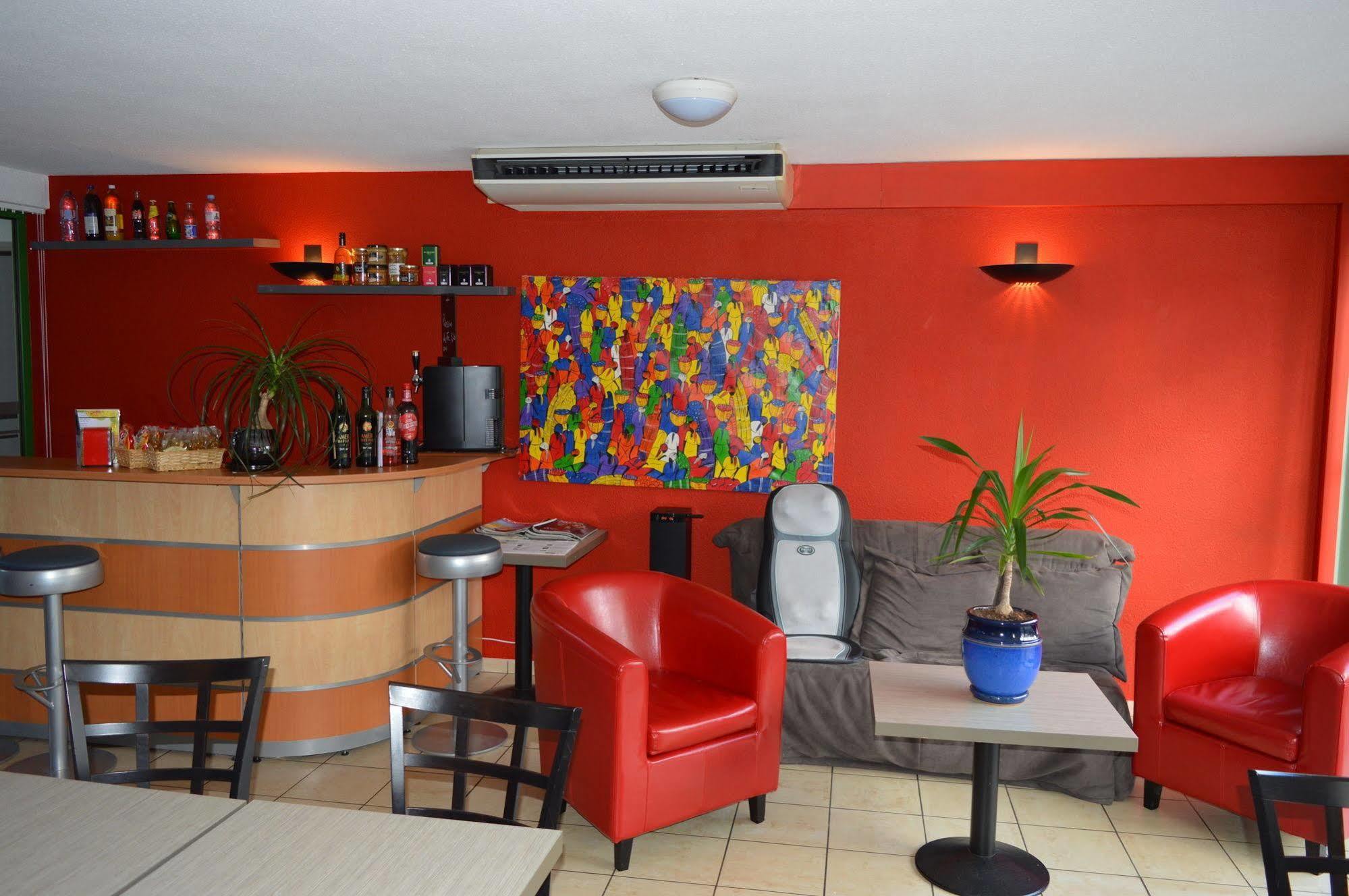 N'Atura Hotel Aire-sur-lʼAdour المظهر الخارجي الصورة